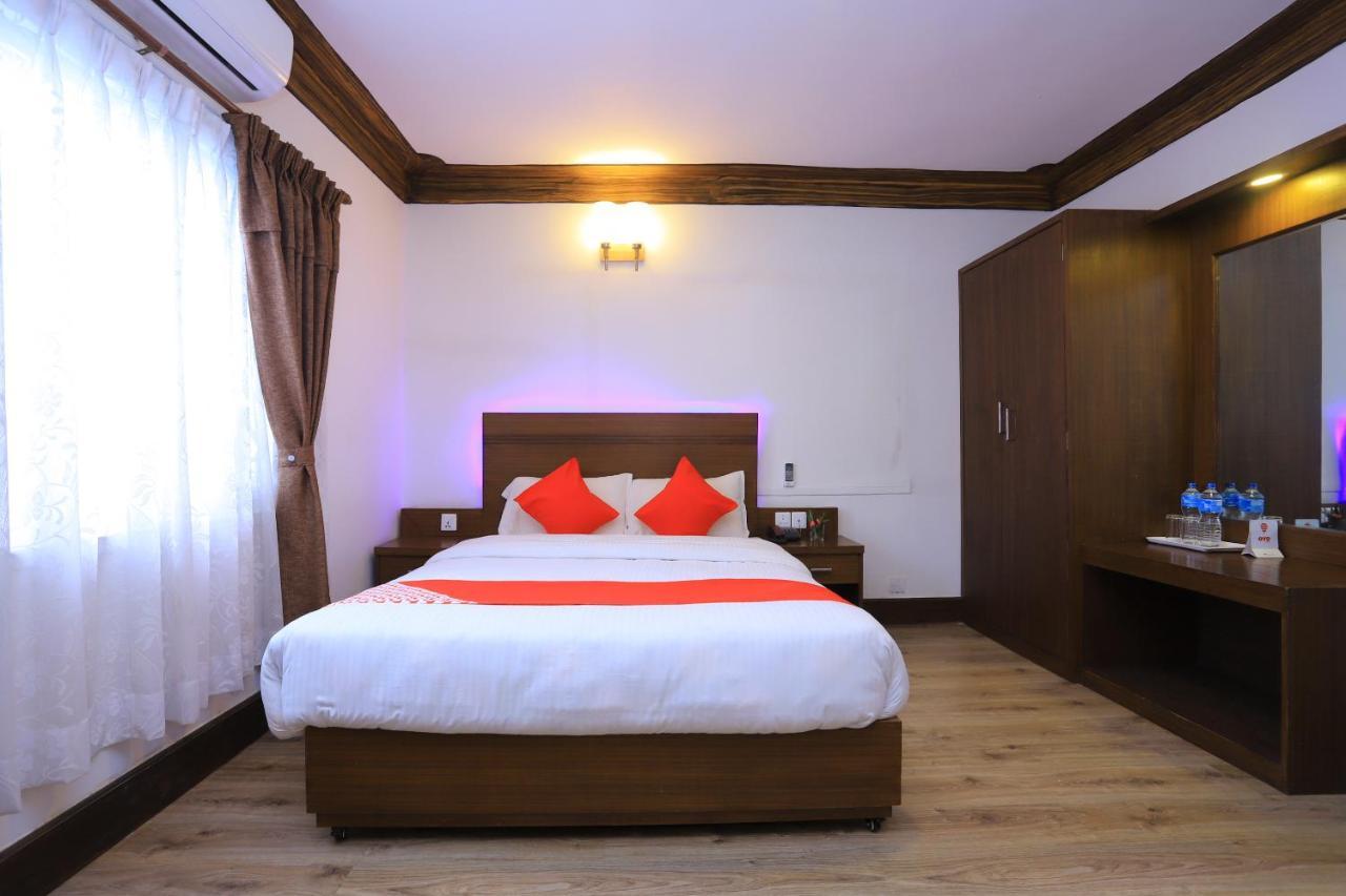 Oyo 591 Hotel Blue Moon Dharampur Extérieur photo