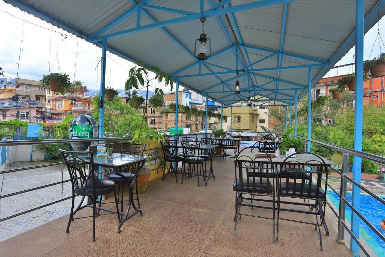 Oyo 591 Hotel Blue Moon Dharampur Extérieur photo