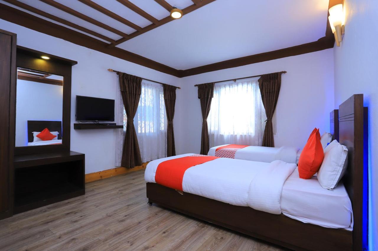 Oyo 591 Hotel Blue Moon Dharampur Extérieur photo