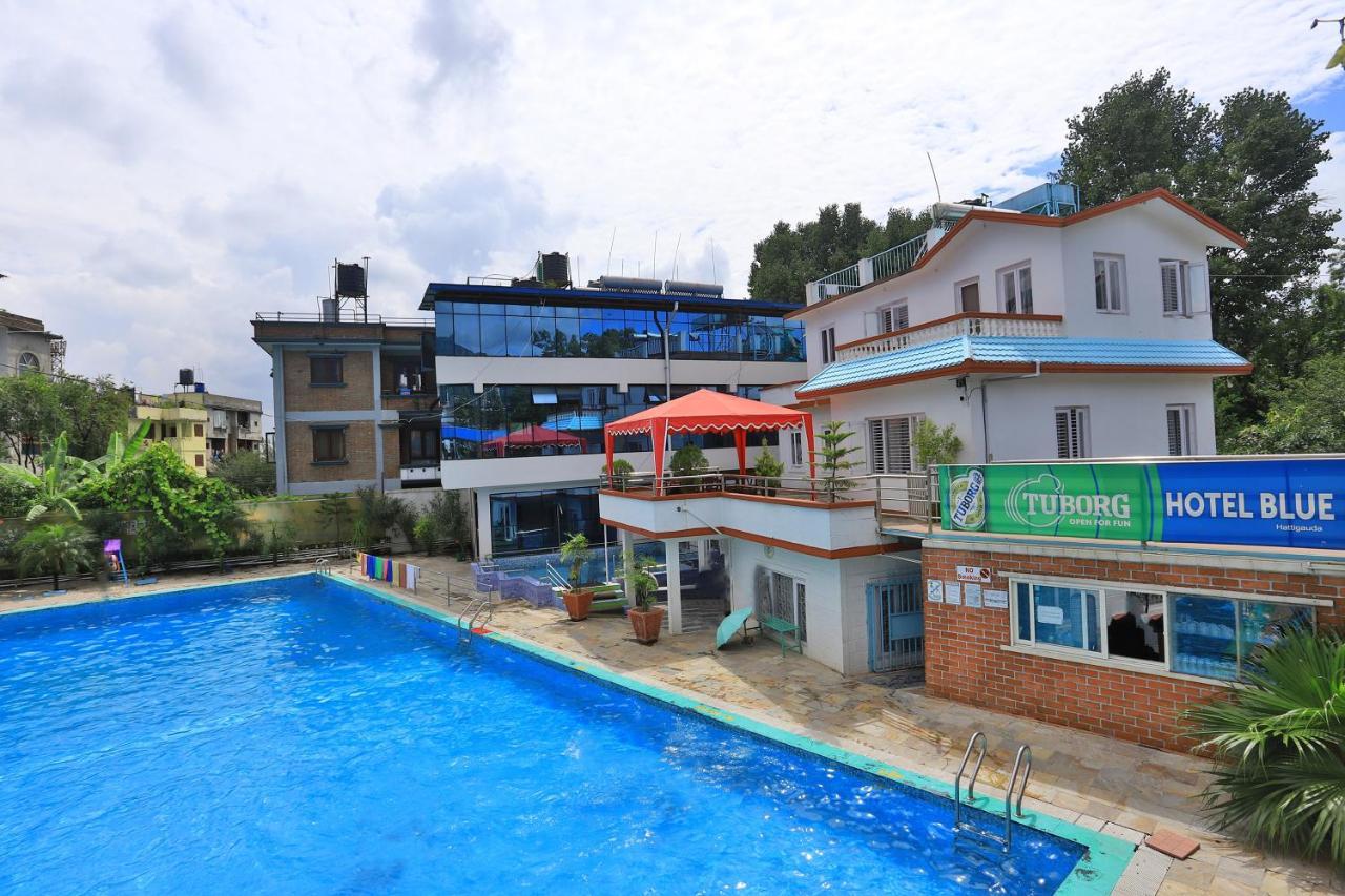 Oyo 591 Hotel Blue Moon Dharampur Extérieur photo