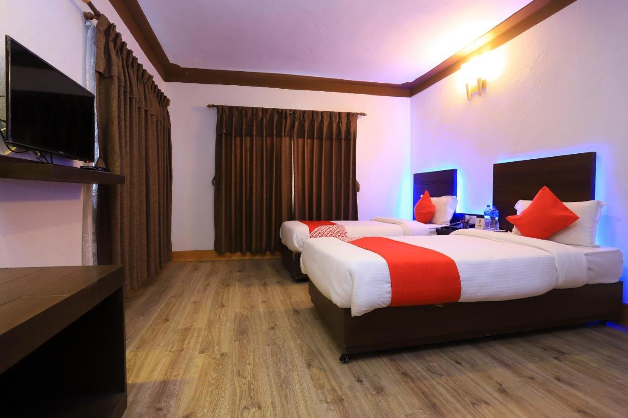 Oyo 591 Hotel Blue Moon Dharampur Extérieur photo