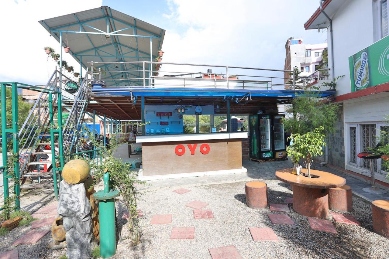 Oyo 591 Hotel Blue Moon Dharampur Extérieur photo
